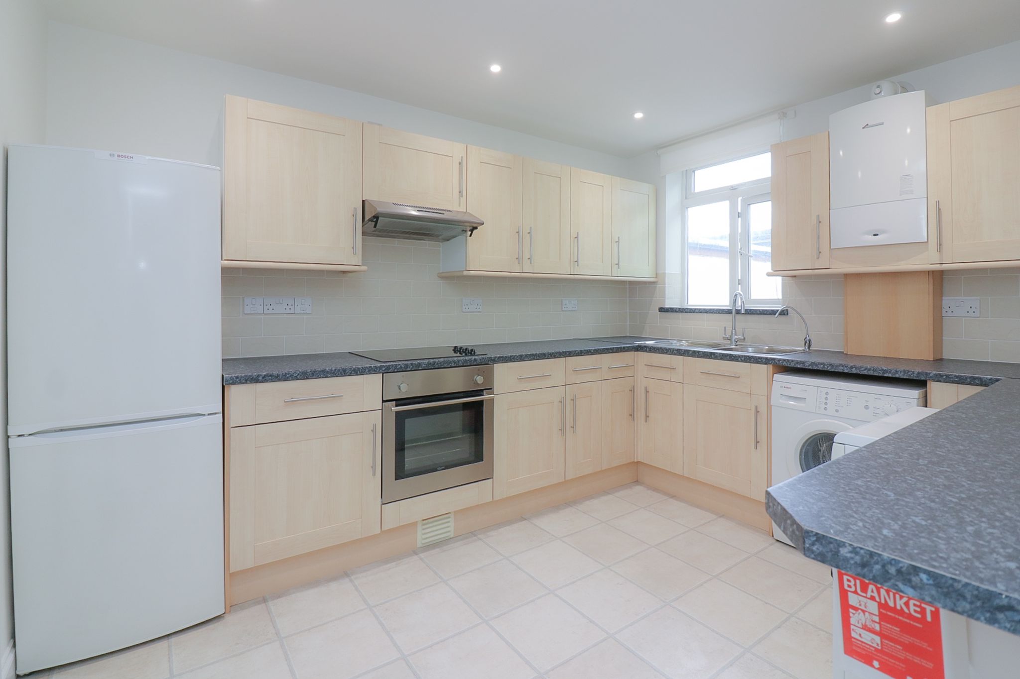 1 BEDROOM FLAT TO RENT FOREST GATE E7